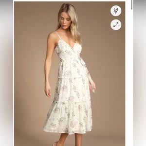 Lulu’s white floral wrap dress